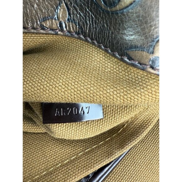 Louis Vuitton Vintage Bronze Monogram Sergeant GM Shoulder Bag - Picture 6 of 11